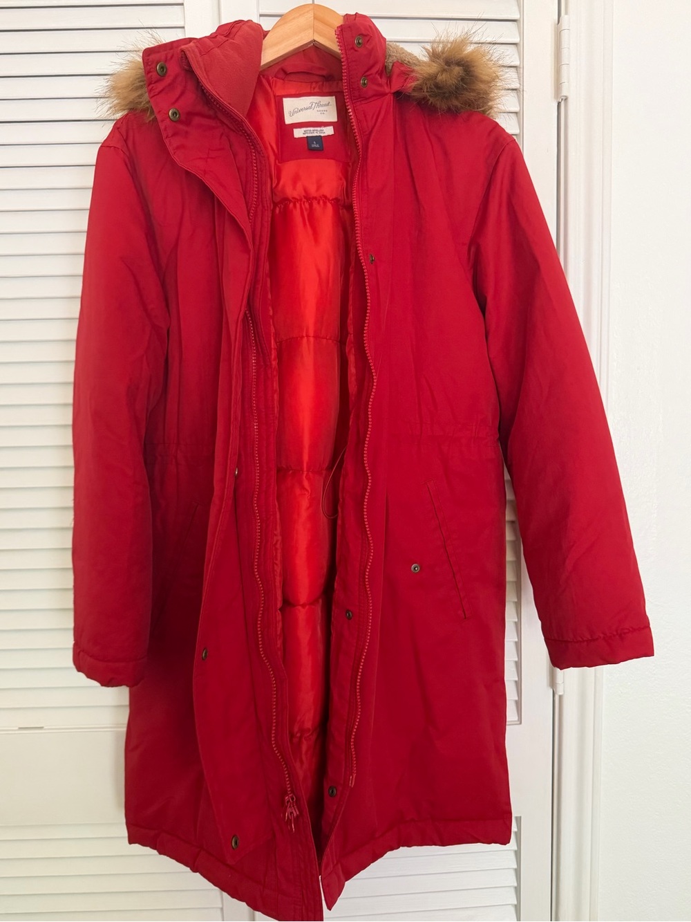 Universal Thread Red Women's Parka Coat w/Faux Fur Trim Water Resistant small